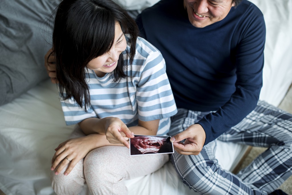 パパに読んでほしい ママが妊娠中情緒不安定なママに気遣ってほしいこと Kosolabo 現役ママの子育て情報メディア