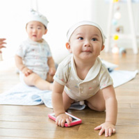 ファーストドレス 半袖前開襟付き(70cm)