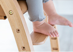 フットレスト 6段階調節/座面 3段階調節